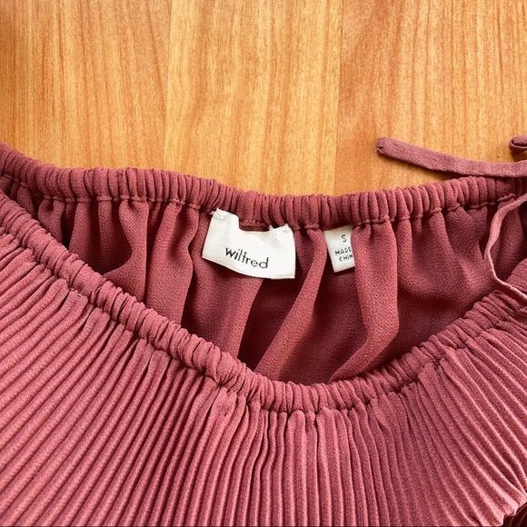 Wilfred Talence Off Shoulder Pleated Blouse - Picture 2 of 7